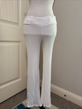 Mia Chica White Textured Wide-Leg Pants